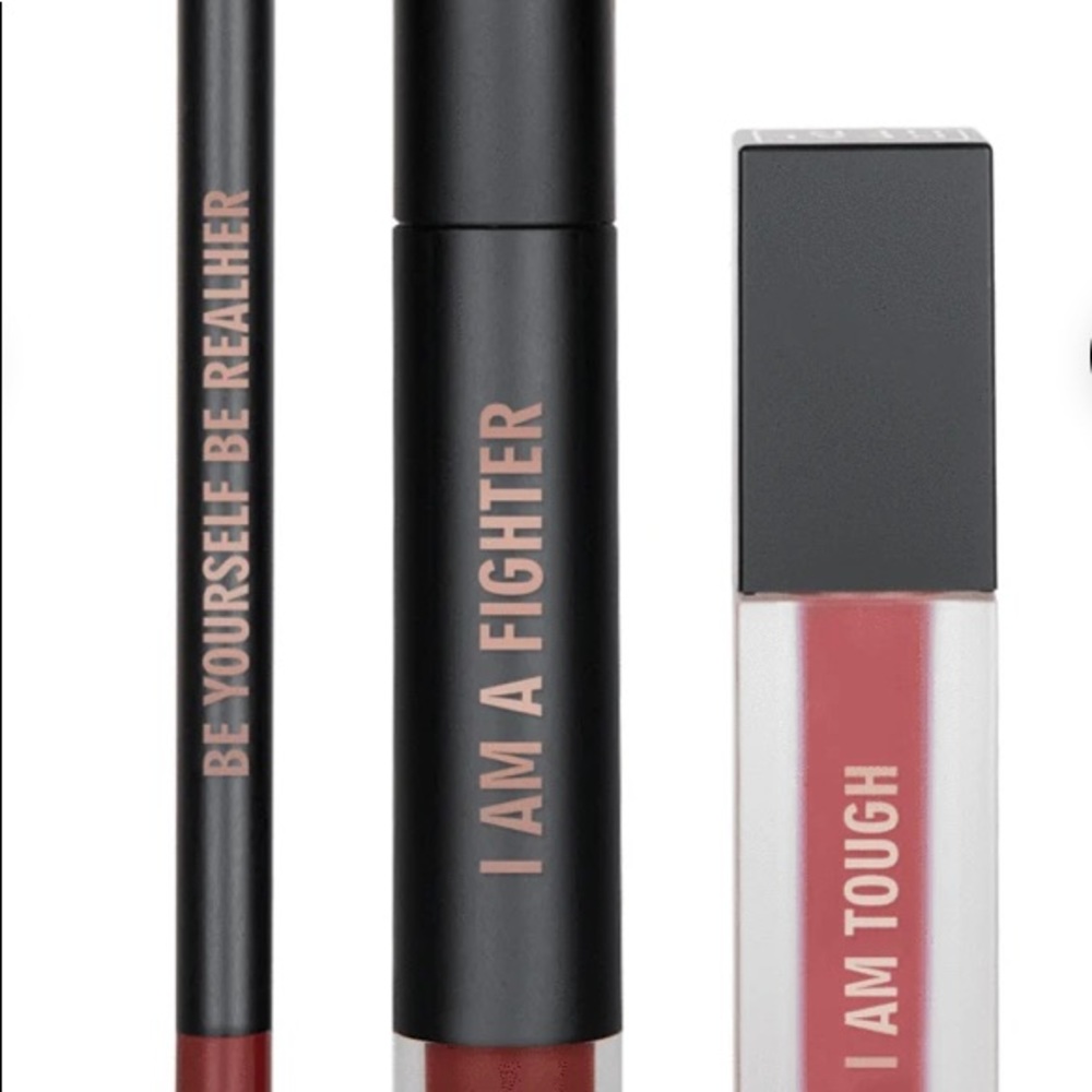 RealHer Lip Kit "I Am Fabulous" (Deep Red)